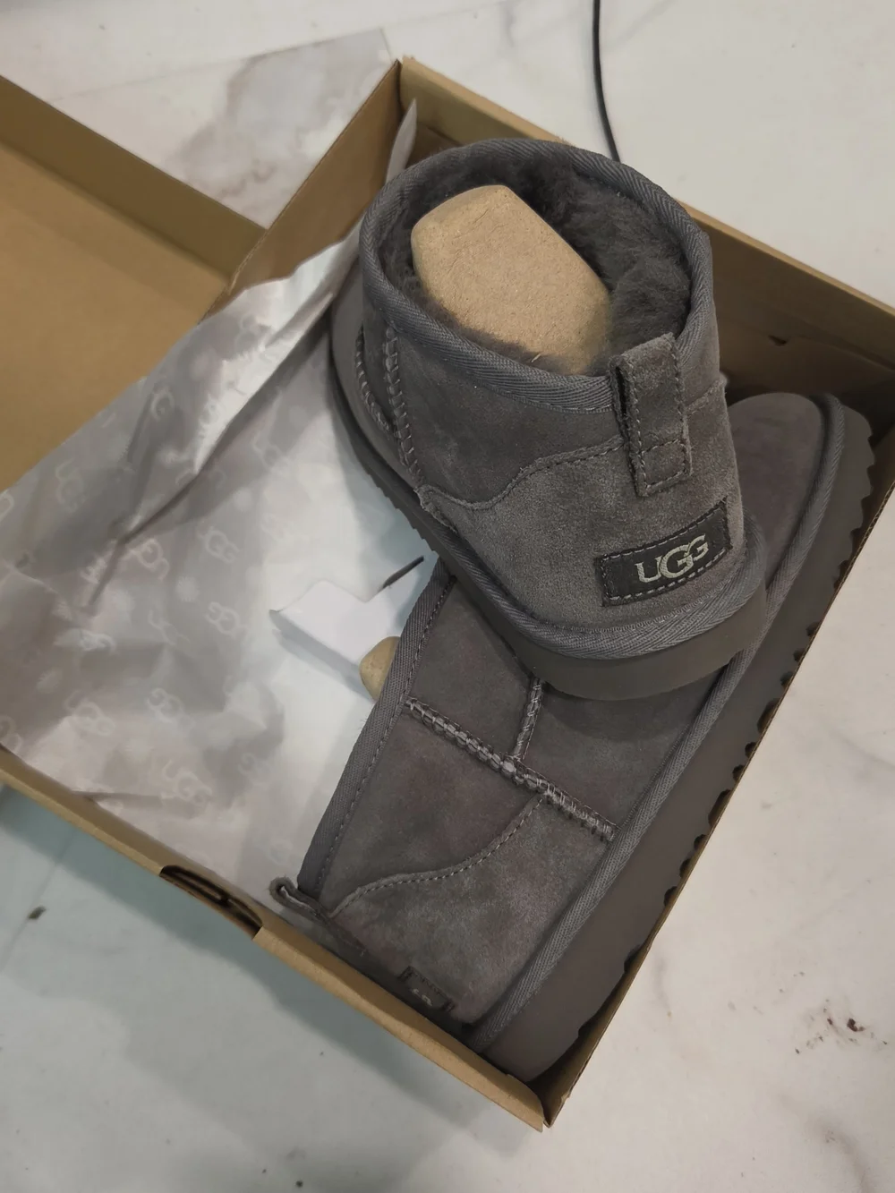 NWT! UGG Kids Classic Ultra Mini - Grey SIZE 6